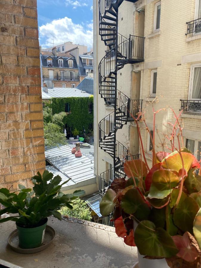 Appartamento Grand F2 Avec Vue Sur La Maison De Georges Brassens Parigi